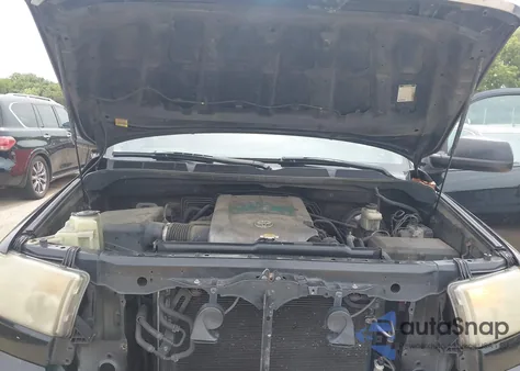 2010 Toyota Tundra Grade 4.6L V8 z USA, uszkodzony, nr VIN 5TFRM5F16AX003955